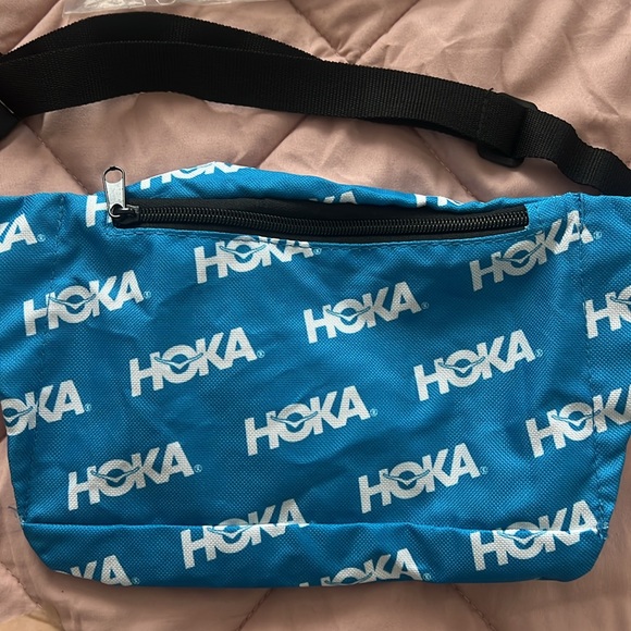 HOKA Fanny Pack & Sweatband - Picture 4 of 8